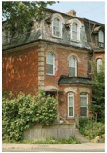 Pimblett's Downtown Toronto B&b