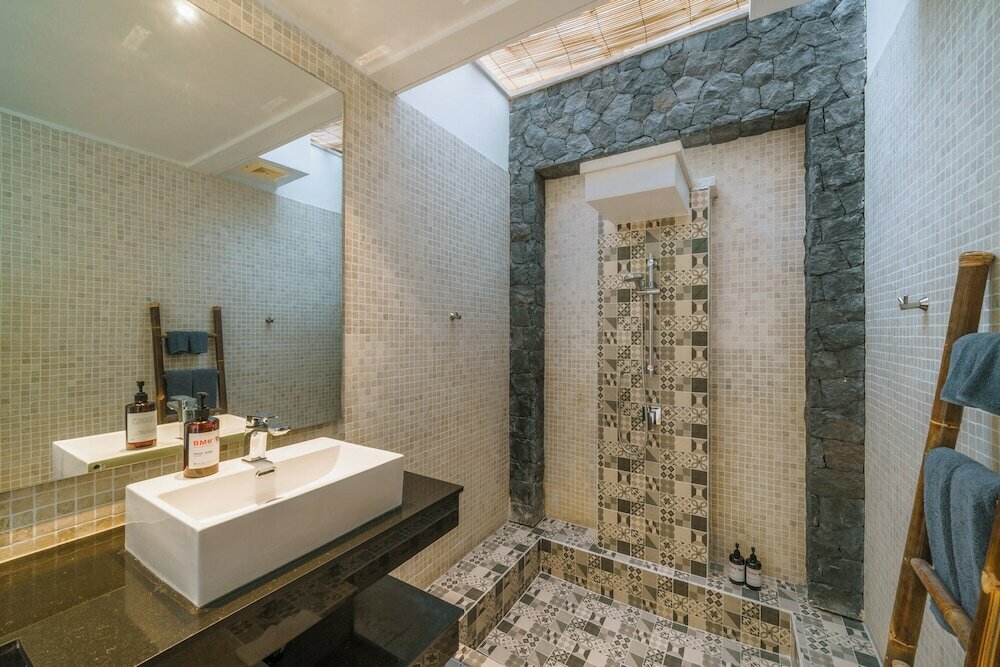 Villa Yasmee : Cozy and Modern 2 BR w/ Pool in Seminyak