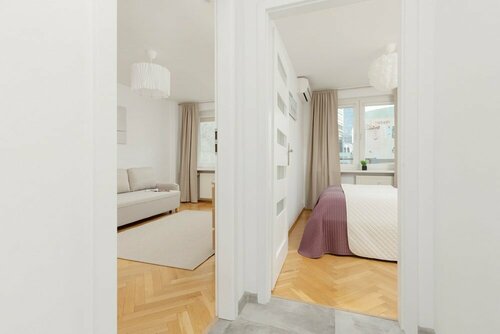 Apartment Chmielna 100 by Renters, Varaa Huoneisto Varsova Masovia