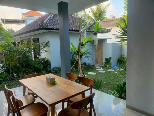 Kubu Gena Guest House Canggu, Забронировать Гостевой дом Гостевые дома Бадунг, Гостевой дом