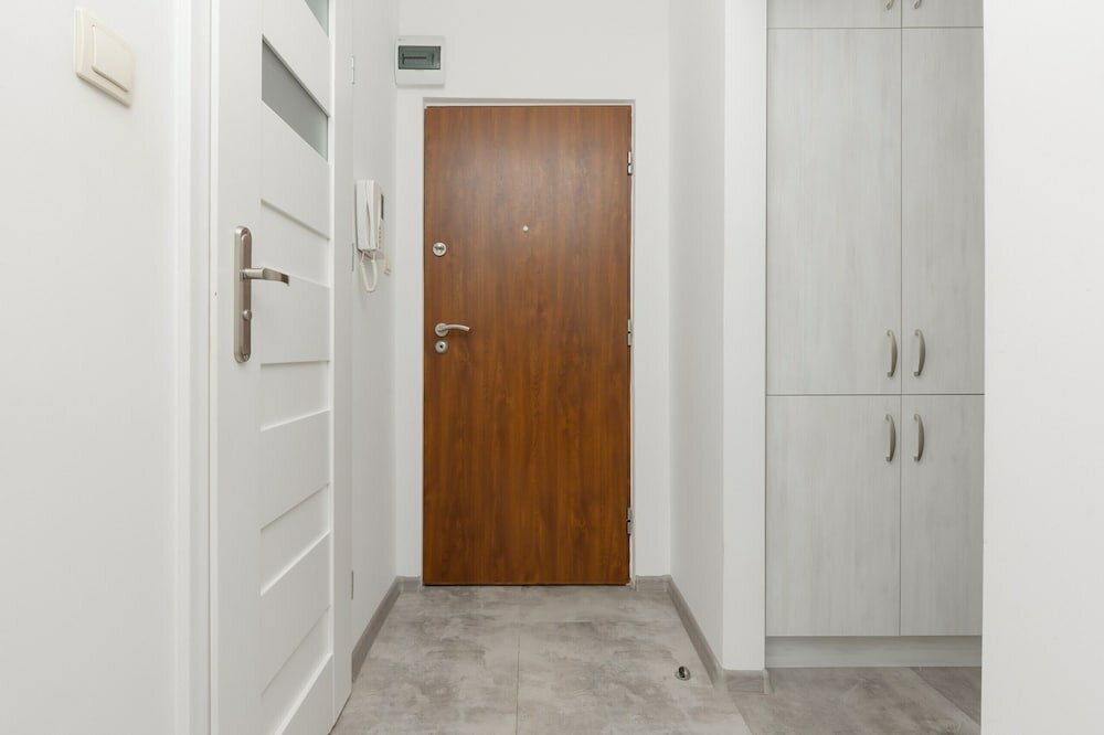 Apartment Chmielna 100 by Renters