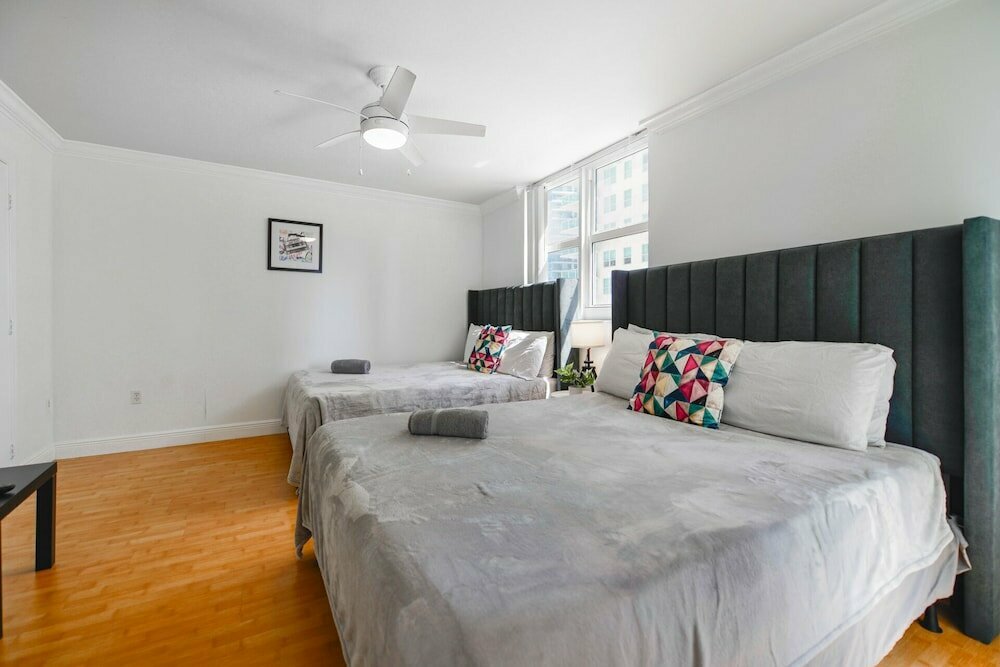 Condo Top Amenities City Bay View