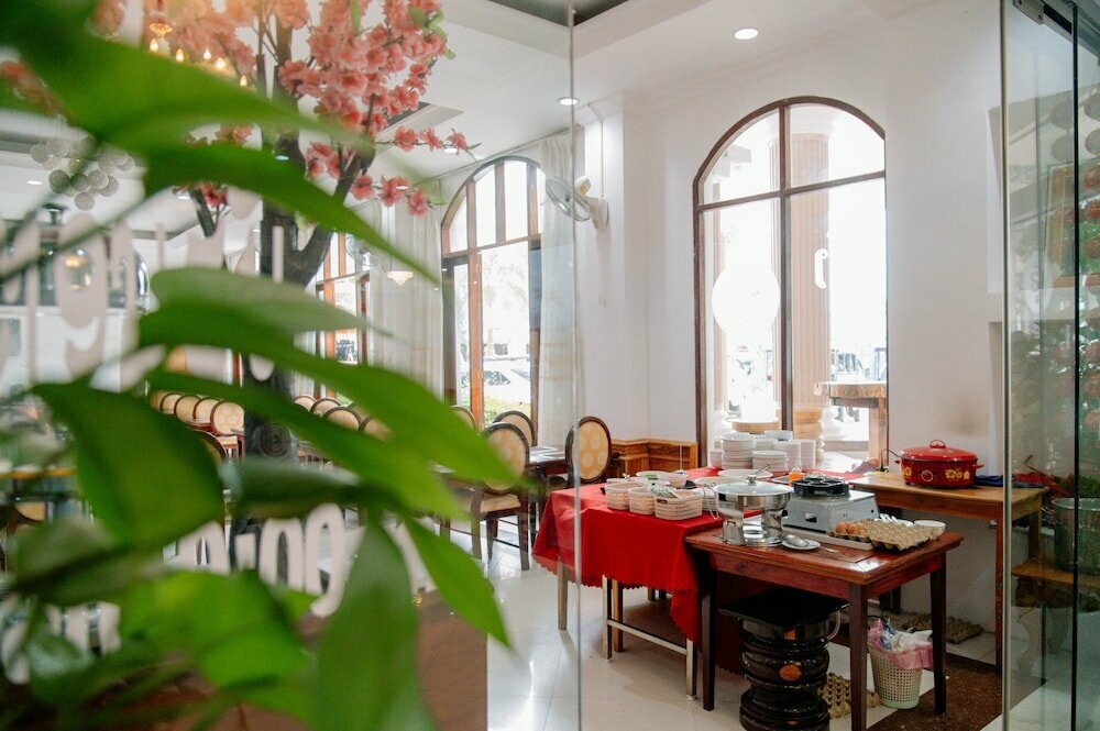 Lisha Roungnakhone Hotel