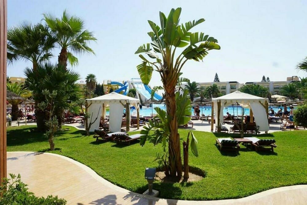 Soviva Resort - Families Only