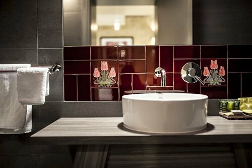 Criterion Hotel Sale, Prenota Hotel Sale Gippsland