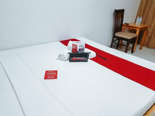 RedDoorz near Ramiro Community Hospital, Rezervasyon Otel Tagbilaran Bohol