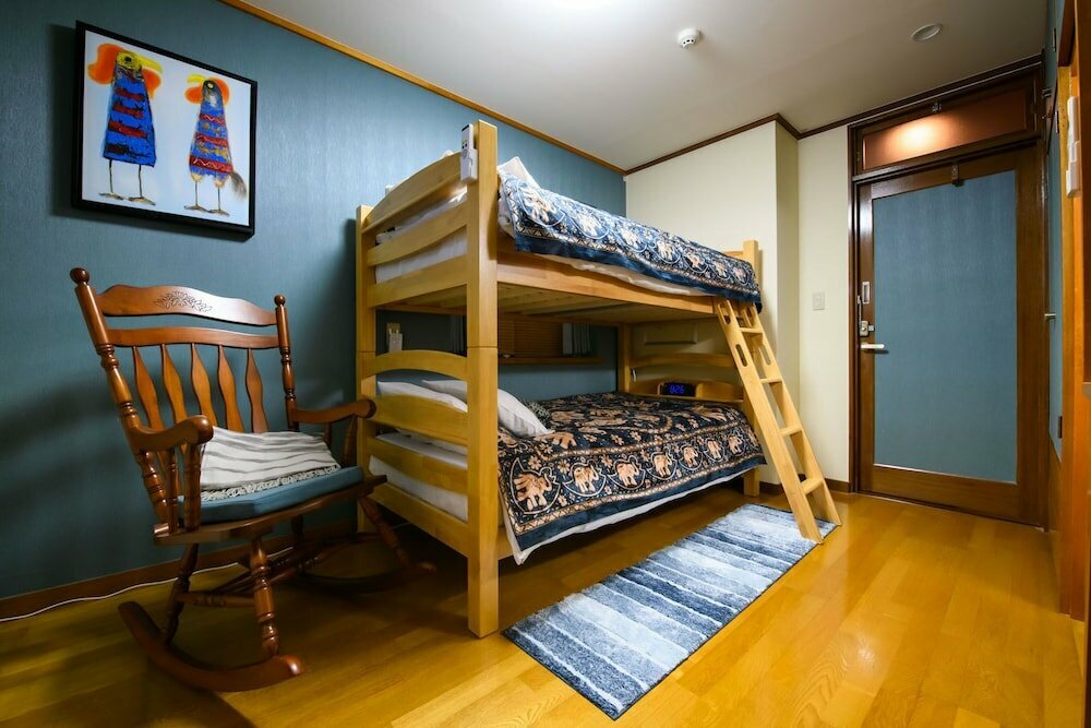 Strata Hotel