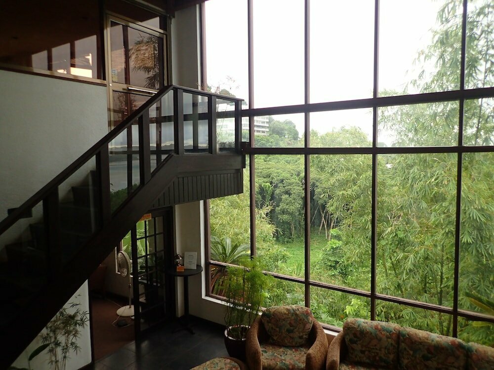 Cliffside View Hotel