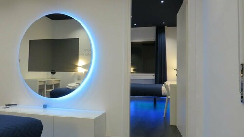Ночлег и завтрак (B&B) Skyhouse Beverello, Забронировать Отель «постель и завтрак» Моло Беверелло Неаполь, рядом с Площадь Пьяцца-Беллини