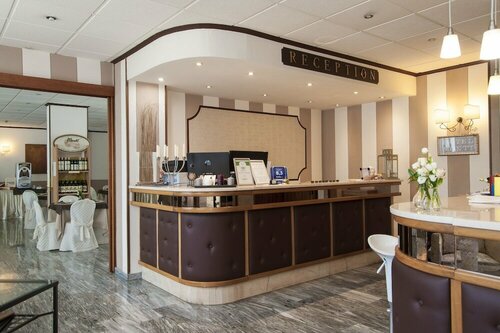 Hotel Monti, Забронировать Отель Лампореккьо Тоскана