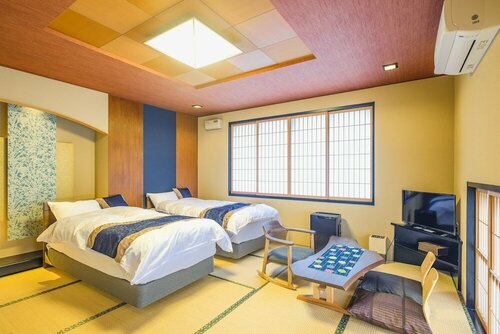 Asahiya, Boek Pension Himi 