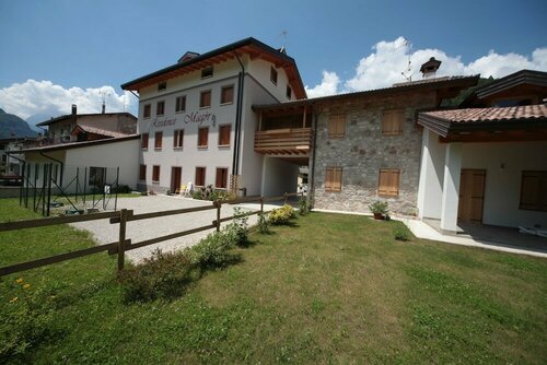 Albergo diffuso Valcellina e Val Vajont in Cimolais, Забронировать Отель Клаут Венеция-Джулия