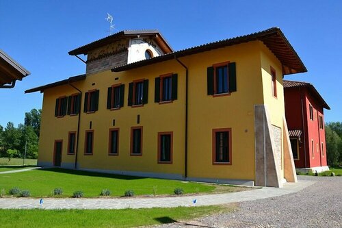 Cascina Galizia, Đặt Nhà nghỉ dưỡng Ferno Lombardia