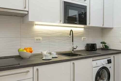 Luxury Studios & Rooms Seven, Prenota Hotel Splitska Isola di Brazza, vicino a Split Marina