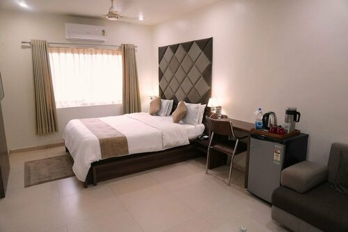 The Evergrand Palace, Book Hotel Gujarat hoteller med parkering, Parkering