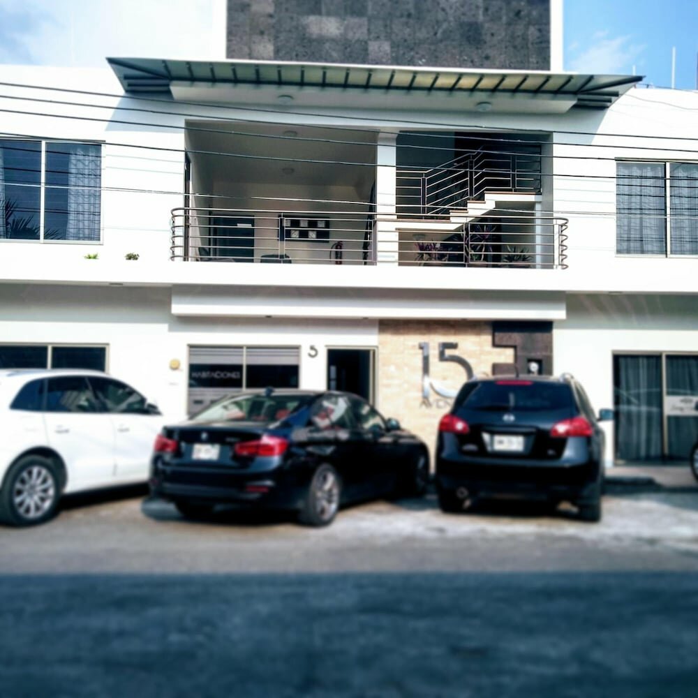 15 AVENIDA