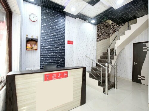 OYO 14466 Asha Bed & Breakfast, Забронировать Отель Отели Амритсара с парковкой, рядом с Автобусный вокзал Амритсара, Парковка