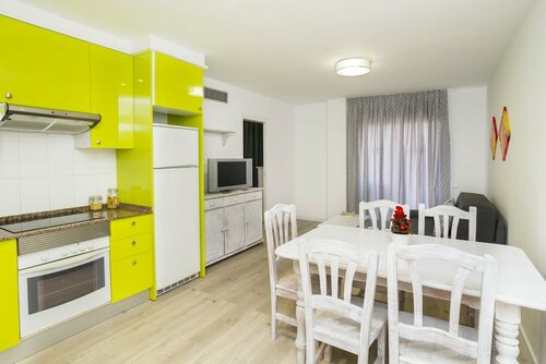 Apartamentos Priorat, Забронировать Апартаменты/квартира Отели Tarragonès с бассейном, Бассейн