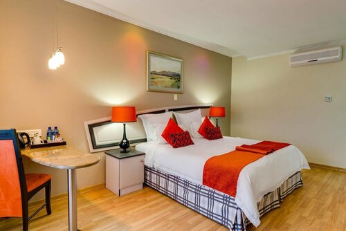 Protea Hotel by Marriott Umfolozi River, Book Hotel Mtubatuba Hluhluwe Imfolozi Park