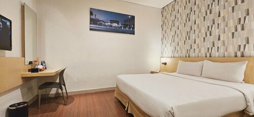 Hotel 88 Embong Malang Surabaya By WH, Prenota Hotel Hotel in centro a Surabaya, hotel in centro a Surabaya, Parcheggio