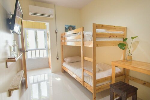 Just Fine Krabi, Забронировать Отель Отели Краби-таун с завтраком, рядом с Храм Каев Кораварам, Завтраки