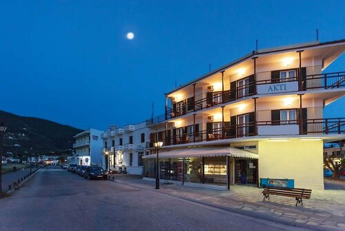 Akti, Rezervați Hotel Skopelos Town 