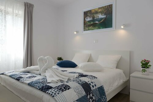 Plitvice Retreat Apartments, Забронировать Апартаменты/квартира Отели Ликско-Сеньская жупания с парковкой, Парковка