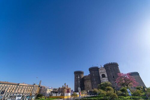 Le 4 Stagioni Dantes Suites H Napoli Centro, by ClaPa Group, Забронировать Отель «постель и завтрак» Неаполь Кампания, рядом с Первая поликлиника