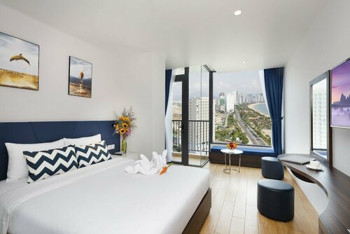 Crown Hotel Nha Trang, Book Hotel Hoteller i Khanh Hoa med pool, Swimmingpool