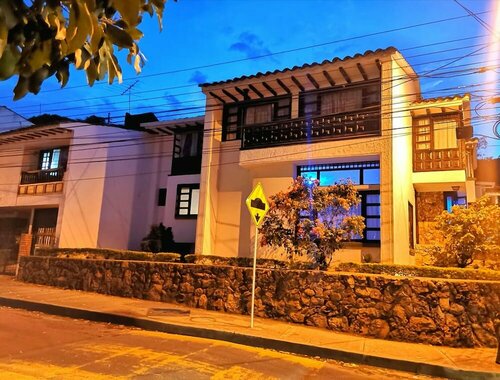 GREEN DOOR HOSTEL BOUTIQUE, Boek Hostel Santander Hostels, Hostel