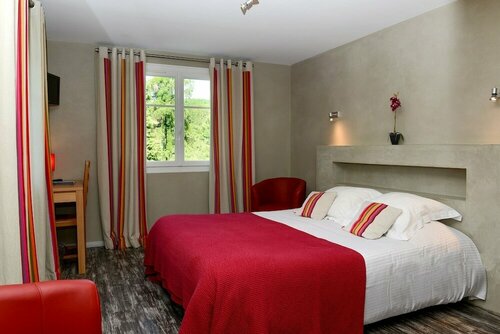 Logis Hotel Ur-Hegian, Забронировать Отель Отели French Basque Country с парковкой, Парковка