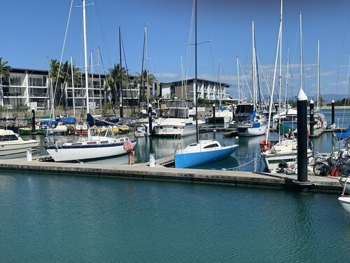 Absolute Waterfront Magnetic Island, Rezervați Pensiune Hoteluri în Magnetic Island cu piscină, Piscină