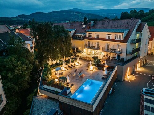 Hotel Stainzerhof, Rezervați Hotel Stainz Western Styria