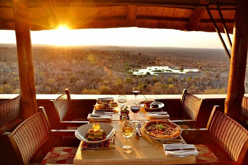Victoria Falls Safari Lodge, Book Feriehus Hoteller i Victoria Falls med parkering, Parkering
