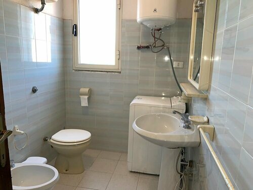 Residence Via Messina 1P, Забронировать Отель Отели в центре Сана Теодоро, в центре