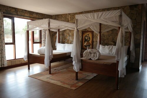 Enyati Lodge, Book Hotel Arusha hoteller med pool, Swimmingpool