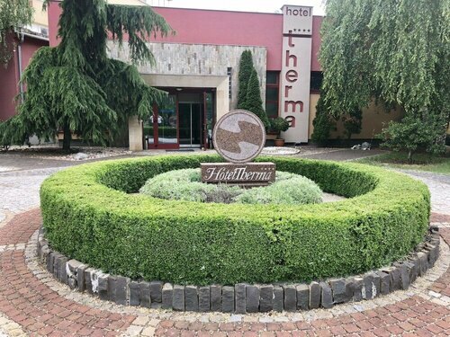 Therma Nea Dunajská Streda, Брондау Қонақ үй Trnavský kraj қаласындағы жүзу бассейні бар қонақ үйлер, Жүзу бассейні