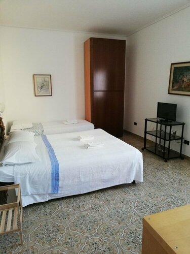 B&B Vanvitelli, Забронировать Отель «постель и завтрак» Казерта Кампания, рядом с Железнодорожный вокзал Казерты
