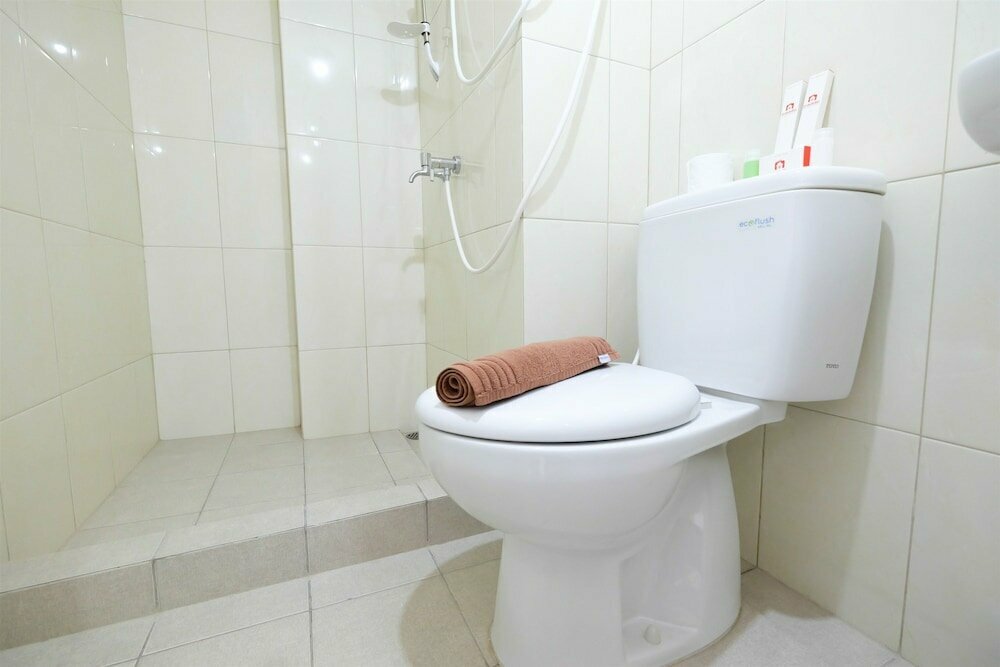 Comfortable Studio at Springlake Summarecon Bekasi Apartment