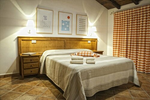 Agriturismo La Valle Di Vico, Забронировать Дом для отпуска Отели Озера Вико с бассейном, Бассейн