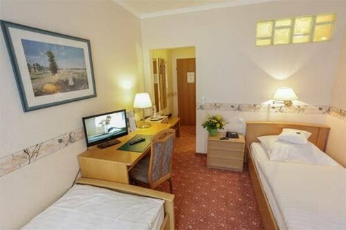 Hotel Krupp, Забронировать Отель Отели Ahrtal 3 звезды, 3*