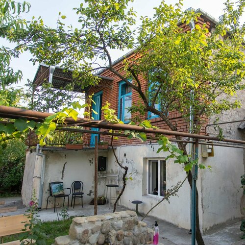 Book Hotel, Забронировать Отель Дзелквиани Кутаиси
