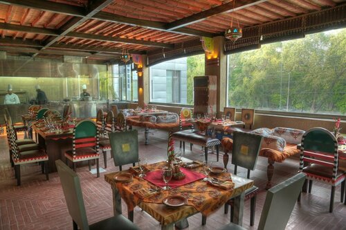 Hotel One - The Mall Lahore, Prenota Hotel Lahore Pakistan