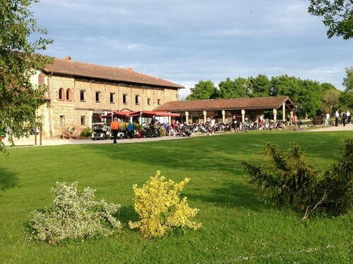 Hôtel Restaurant La Sorelle, Book Hotel Hoteller i Rhône-Alps med parkering, Parkering