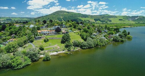 Peppers on the Point Rotorua, Забронировать Отель Отели Роторуа с парковкой, рядом с Te Wananga o Aotearoa, Парковка