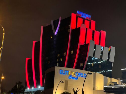 Elite World Grand Istanbul Kucukyali Hotel, Boek Hotel Hotels in Maltepe met parkeren, Parkeren
