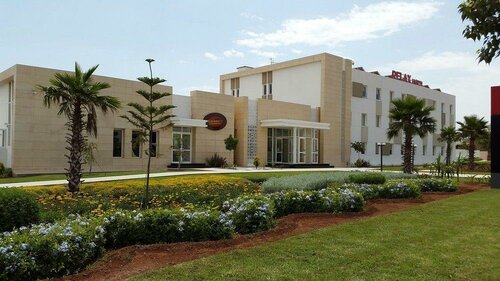 Relax Hotel Kenitra, Забронировать Отель Отели Кенитры 3 звезды, 3*