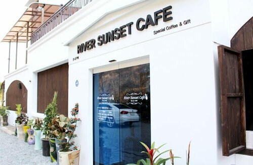 Andong River Sunset Pension, Забронировать Отель Отели Андон с бассейном, Бассейн
