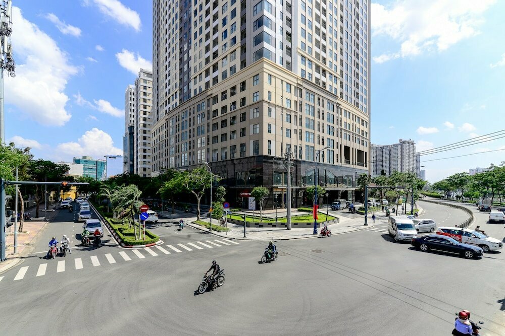 Vera Apartments Saigon Royal Residence