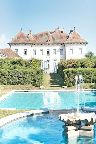 Château de Moncley, Book Hotel Hoteller i Burgund med parkering, Parkering